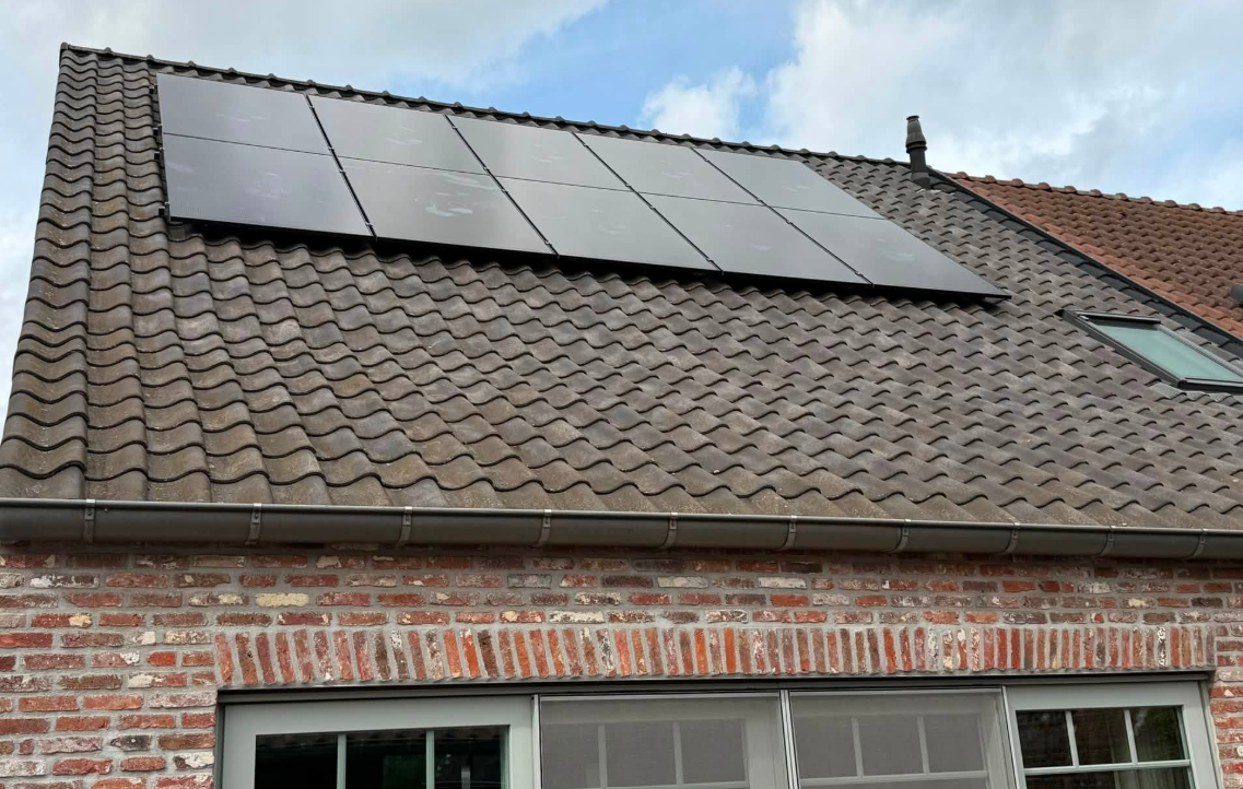 plaatsen zonnepanelen